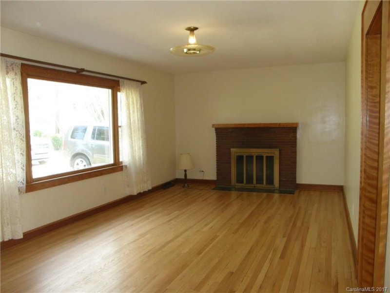 Property image 4 at 159 Governors View Road, Asheville, NC 28805