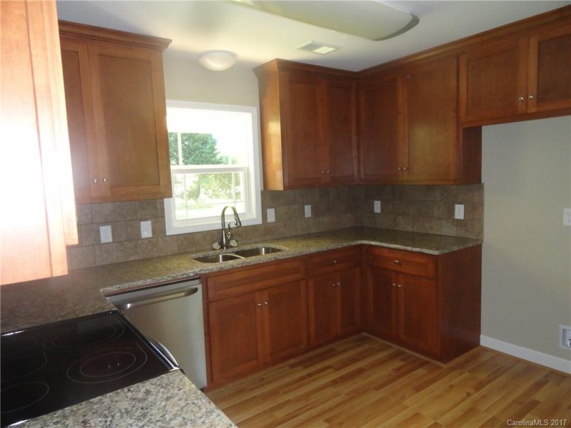 Property image 2 at 3281 Bird Dog Lane, Maiden, NC 28650