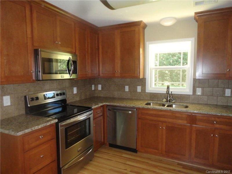 Property image 3 at 3281 Bird Dog Lane, Maiden, NC 28650