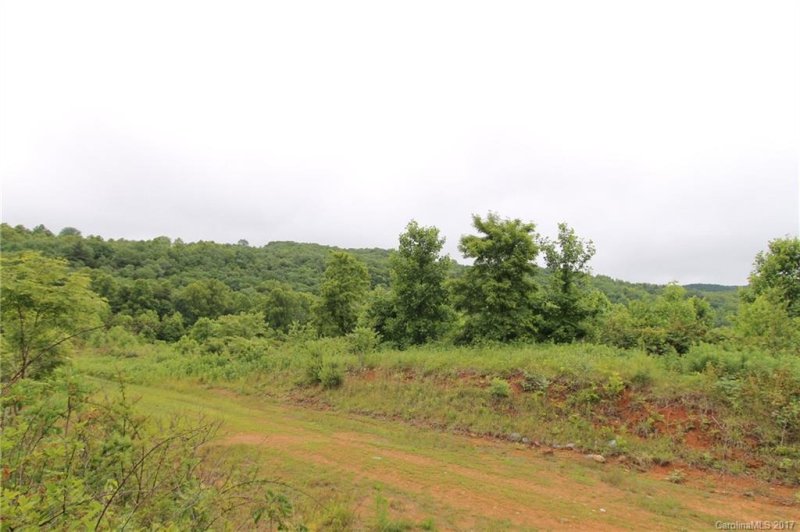 Property image 2 at 363 Eagles Eye Drive, Hendersonville, NC 28792