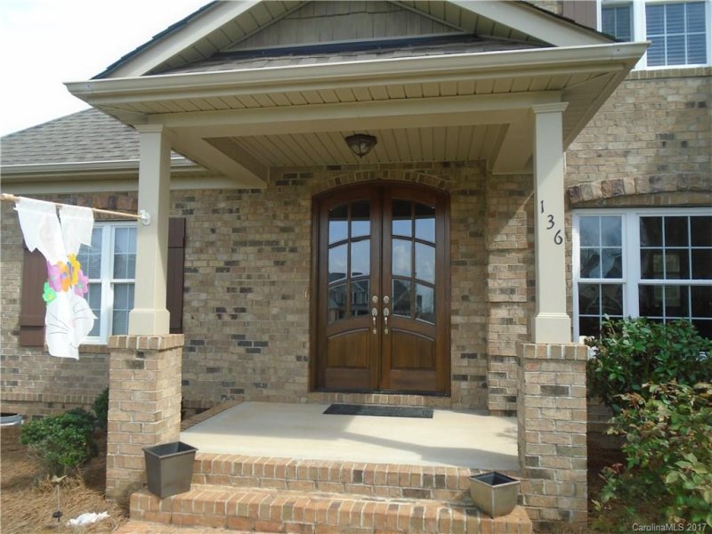 Property image 2 at 136 Orchard Farm Lane, Mooresville, NC 28117