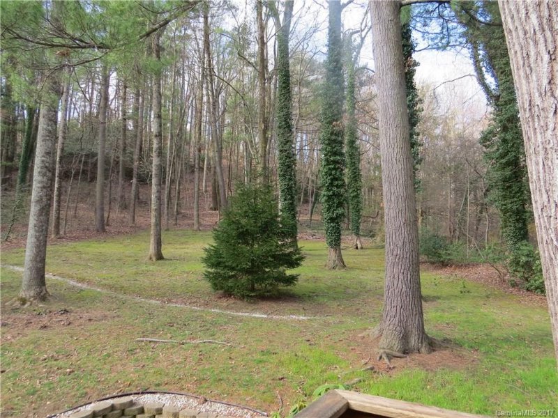 Property image 5 at 423 Comet Drive, Hendersonville, NC 28791