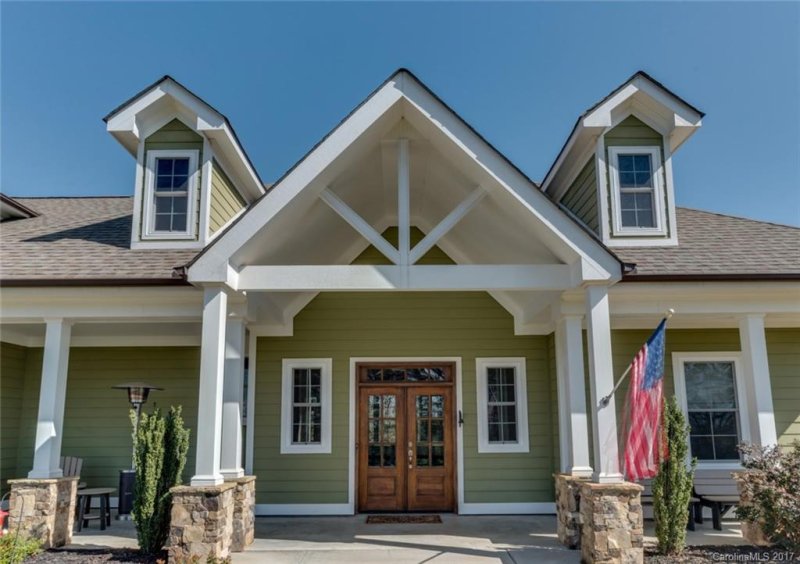 Property image 2 at 68 Stone Cottage Lane, Landrum, SC 29356