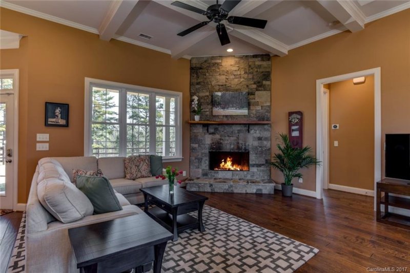 Property image 4 at 68 Stone Cottage Lane, Landrum, SC 29356