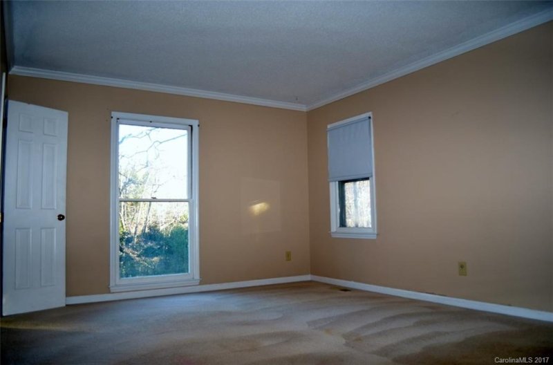 Property image 3 at 218 Hillsboro Road, Taylorsville, NC 28681