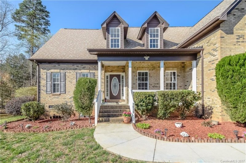 Property image 2 at 1610 Timber Run Drive, Iron Station, NC 28080