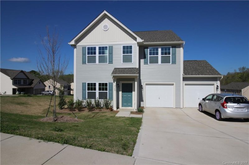 2300 Bloomfield Drive