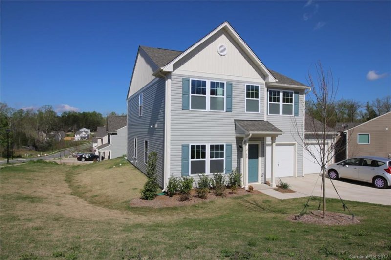 Property image 2 at 2300 Bloomfield Drive, Kannapolis, NC 28081