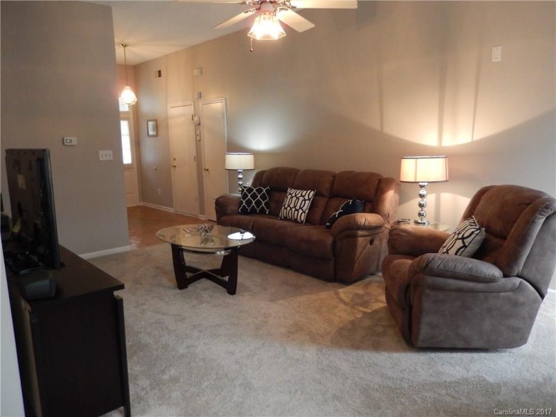 Property image 5 at 13209 Lampmeade Lane, Charlotte, NC 28273