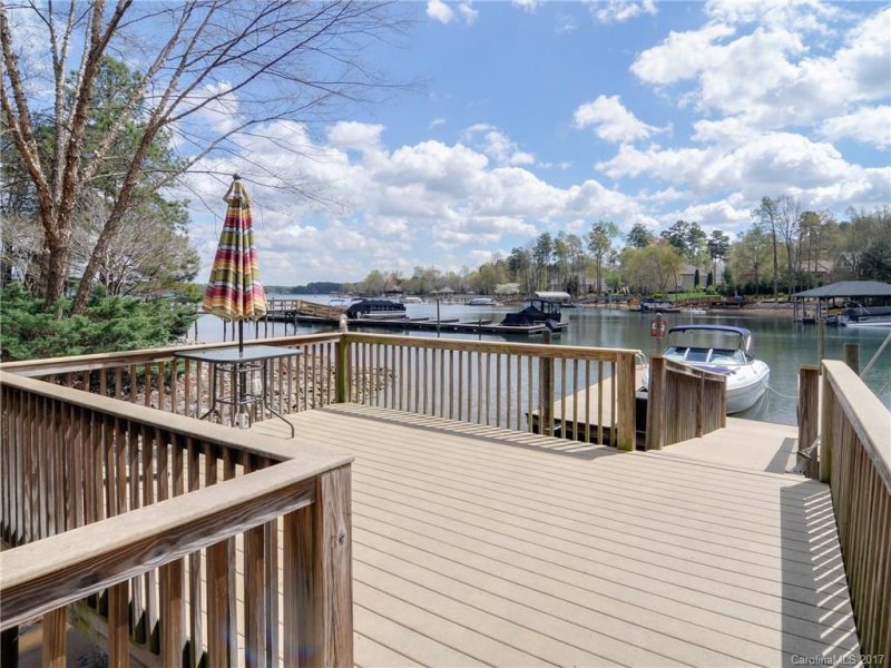 Property image 2 at 8016 West Bay Drive, Denver, NC 28037