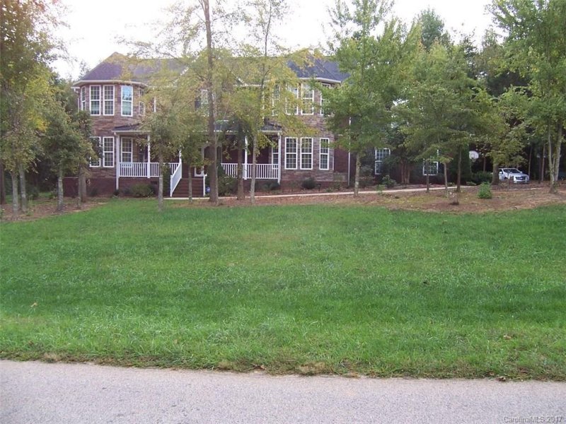 434 Laurel Crest Drive