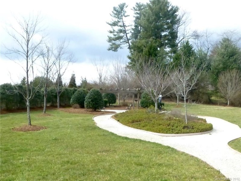 Property image 2 at 131 Morningside Lane, Hendersonville, NC 28792