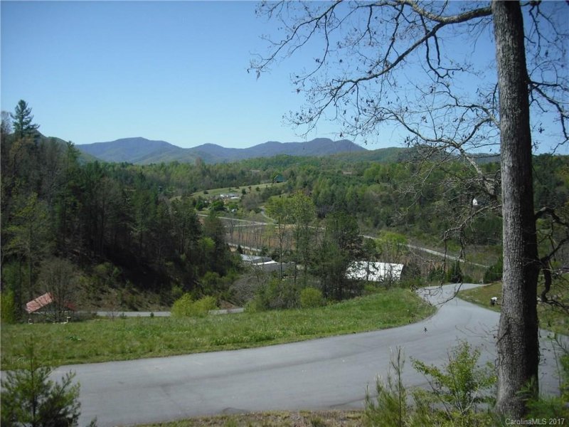 Property image 5 at 131 Timber Ridge Circle, Leicester, NC 28748