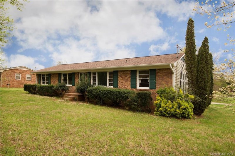 Property image 4 at 209 Donna Avenue, Gastonia, NC 28052