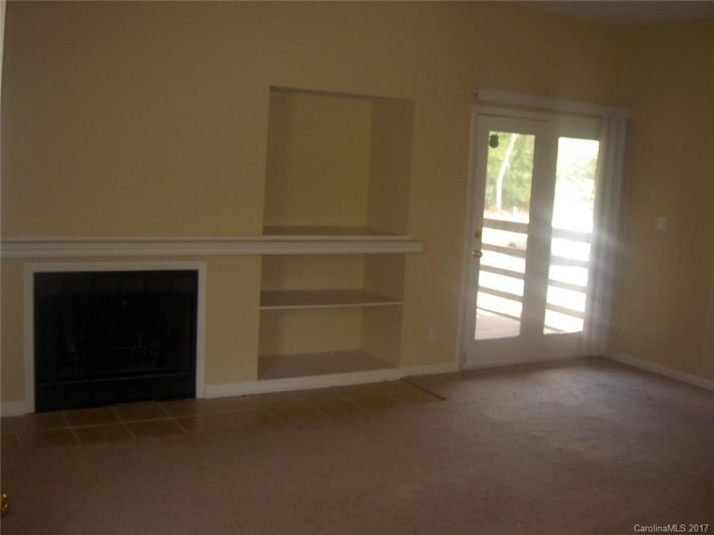 Property image 2 at 1823 J Julian Lane, Charlotte, NC 28208