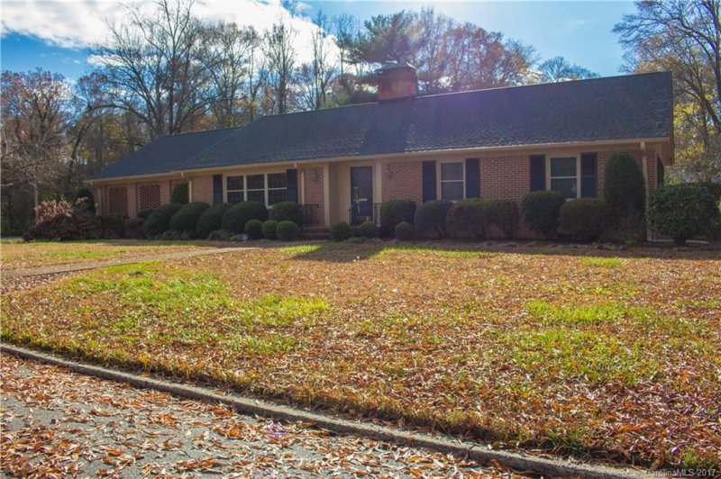 Property image 2 at 1221 Hillside Drive, Gastonia, NC 28052