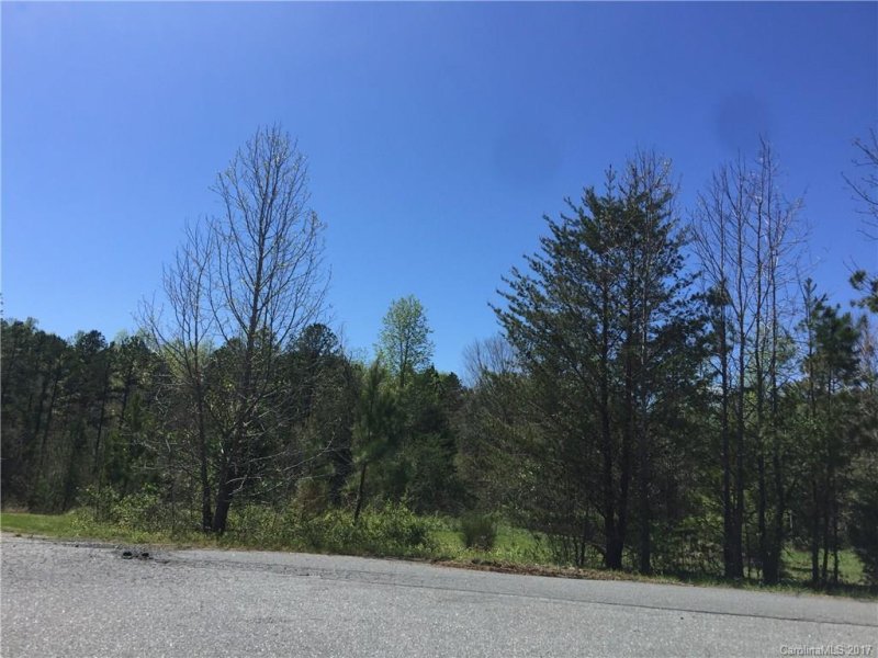Property image 3 at 320 Valley View Drive, Clover, SC 29710