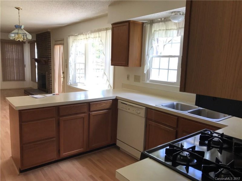 Property image 5 at 3818 Coopersdale Road, Charlotte, NC 28273