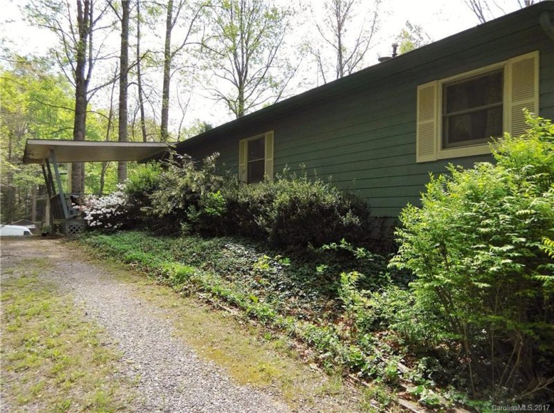 Property image 3 at 32 Little Mountain Road, Maggie Valley, NC 28751