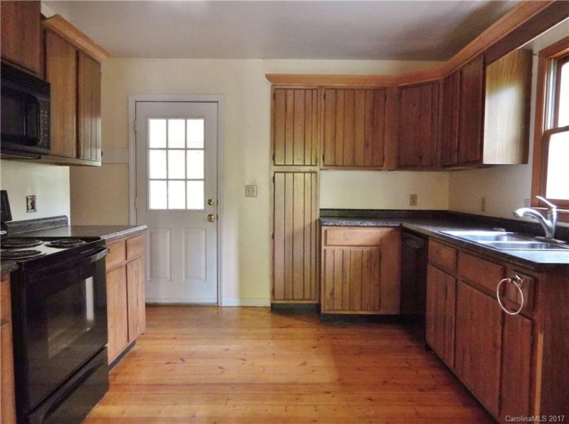 Property image 5 at 32 Little Mountain Road, Maggie Valley, NC 28751