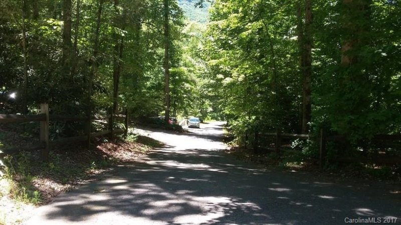 Property image 4 at 6 Coneflower Court, Black Mountain, NC 28711