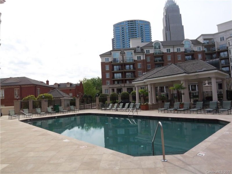 Property image 4 at 300 5th Street, Charlotte, NC 28202