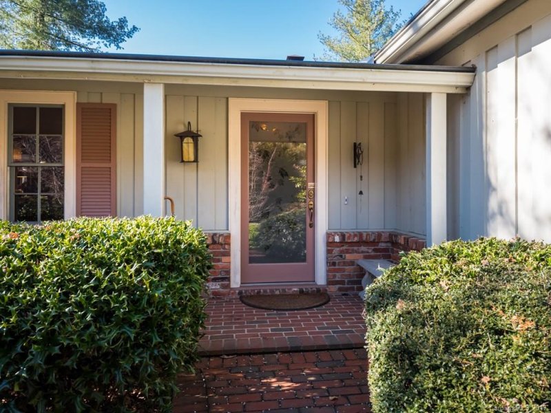 Property image 3 at 2641 Seminole Drive, Hendersonville, NC 28791