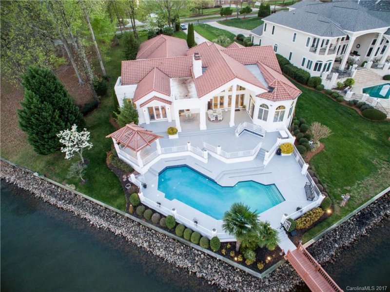 3436 Governors Island Drive