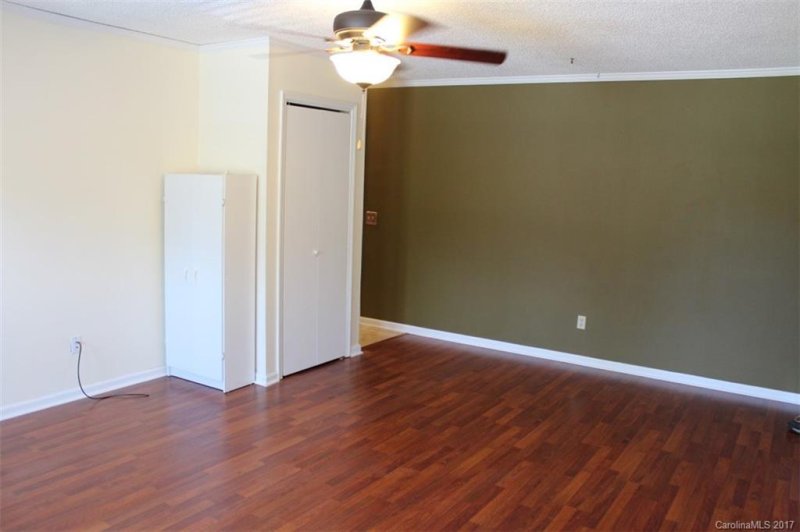 Property image 4 at 27 Capri Lane, Hendersonville, NC 28791