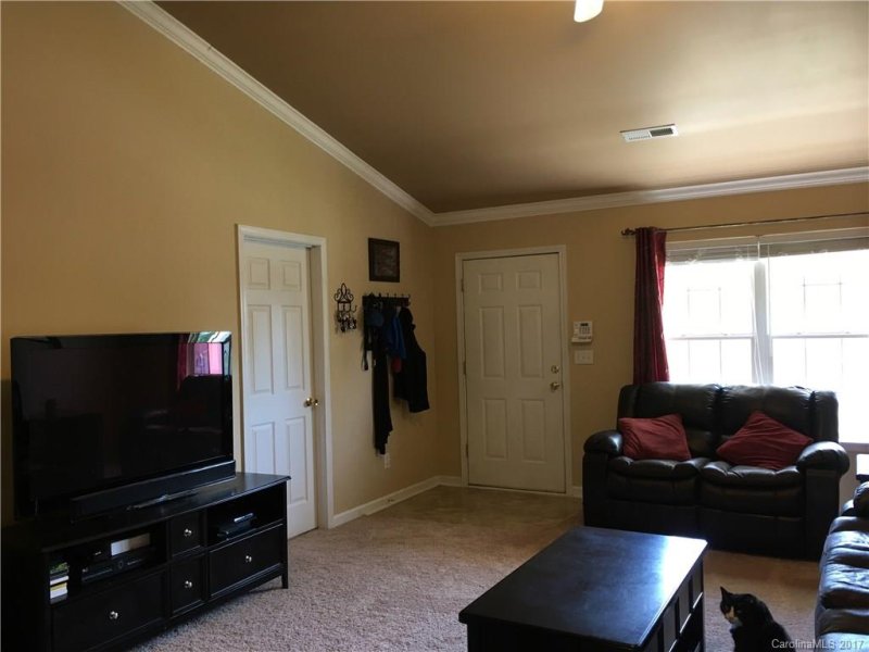 Property image 3 at 323 Edgewood Park Court, Landis, NC 28088