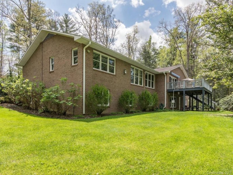 Property image 2 at 306 Benjamins Way, Hendersonville, NC 28792