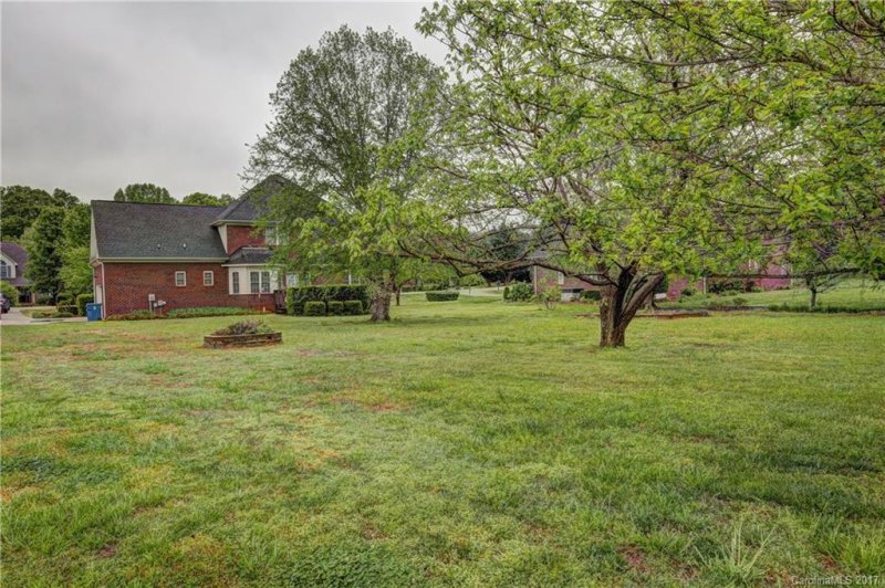 Property image 2 at 211 Northchase Drive, Concord, NC 28027