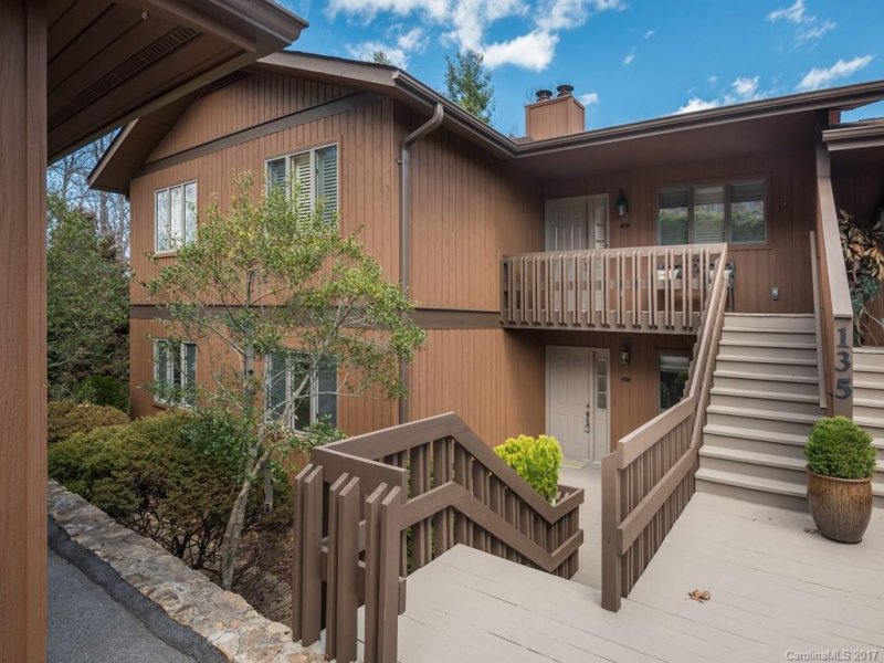 Property image 2 at 135 Bent Tree Drive, Hendersonville, NC 28739