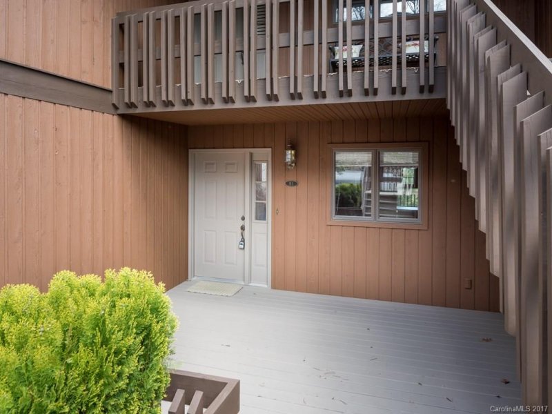 Property image 3 at 135 Bent Tree Drive, Hendersonville, NC 28739