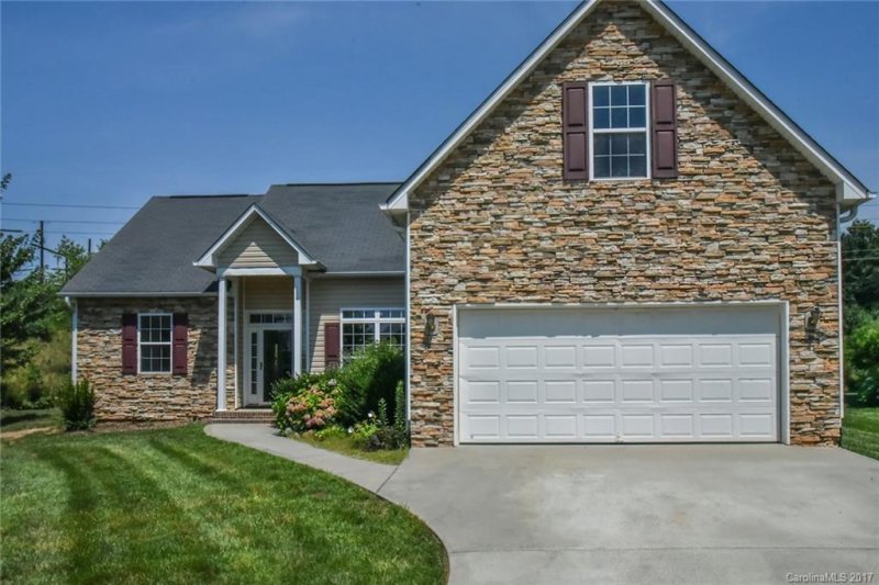 32 Summer Meadow Road