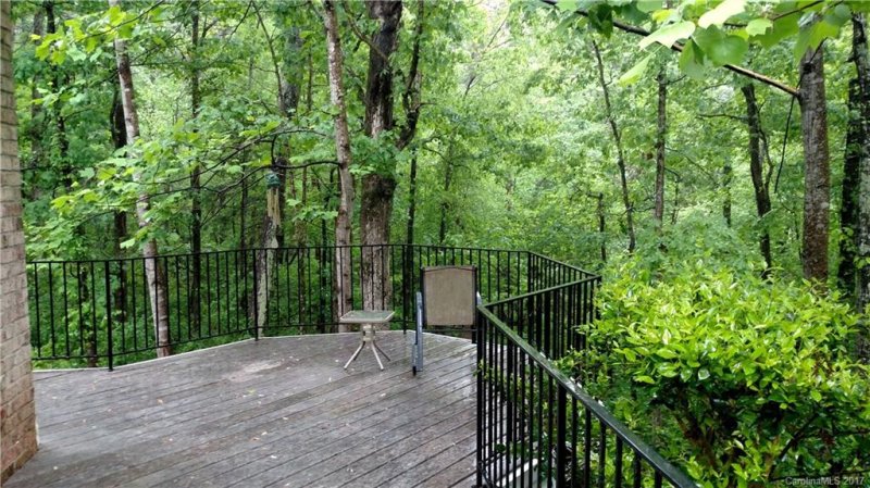 Property image 4 at 5104 Mountain Point Lane, Charlotte, NC 28216