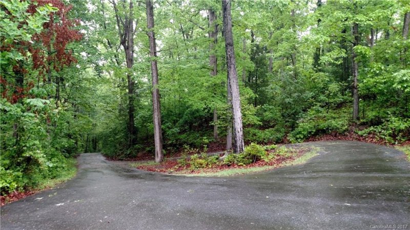 Property image 5 at 5104 Mountain Point Lane, Charlotte, NC 28216