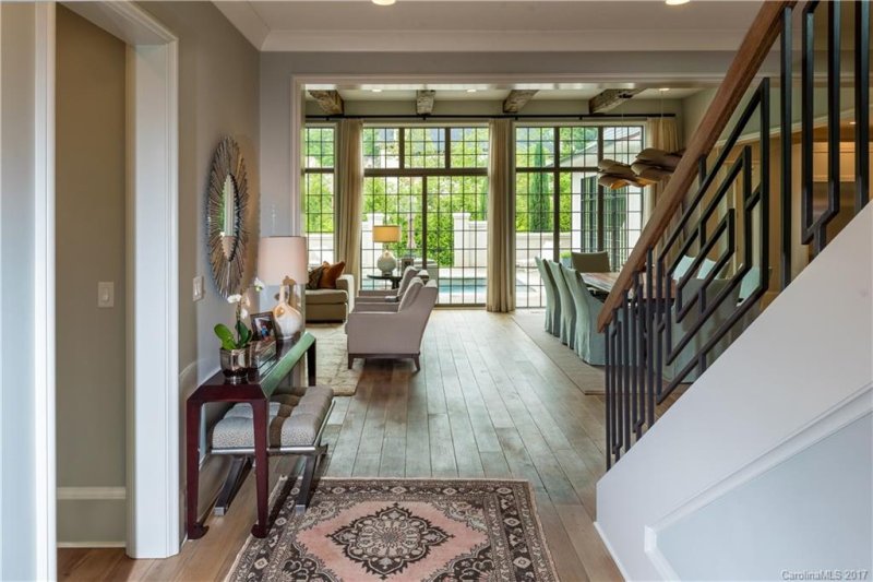 Property image 3 at 5916 Saint John Lane, Charlotte, NC 28210