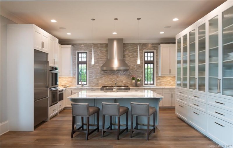 Property image 4 at 5916 Saint John Lane, Charlotte, NC 28210