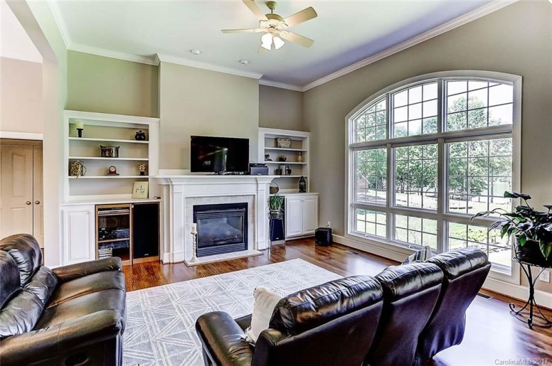 Property image 5 at 5509 Mountain Point Lane, Charlotte, NC 28216