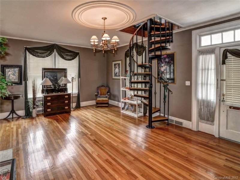 Property image 3 at 335 S Mulberry Street, Statesville, NC 28677