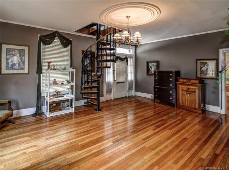 Property image 4 at 335 S Mulberry Street, Statesville, NC 28677