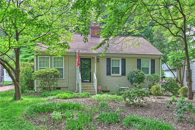 Property image 2 at 1428 Lyon Court, Charlotte, NC 28205