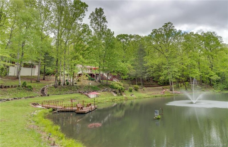 Property image 3 at 204 Woods End Drive, Hendersonville, NC 28739