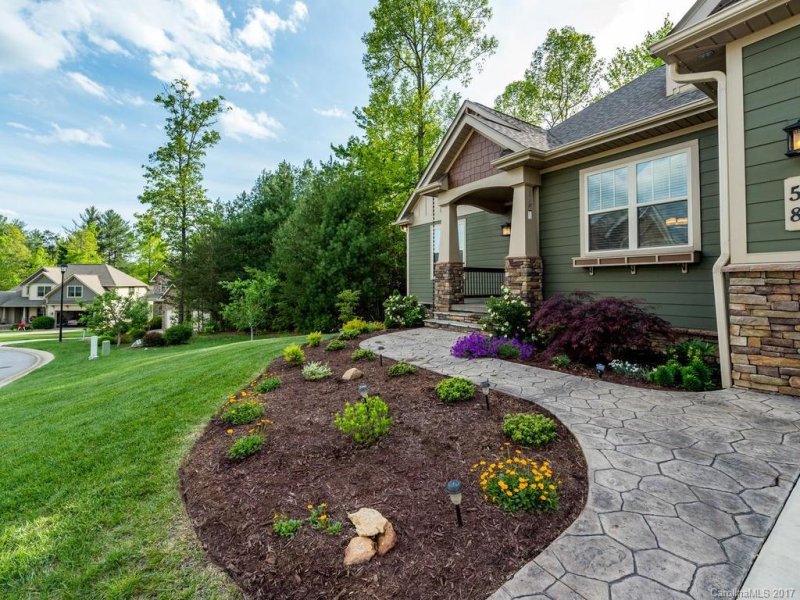 Property image 3 at 58 Ledgestone Drive, Fairview, NC 28730