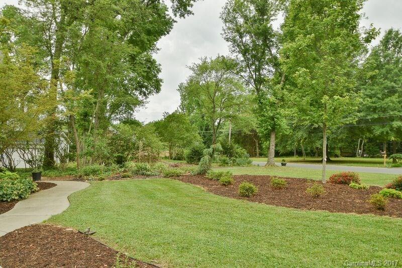 Property image 3 at 7102 Essington Drive, Charlotte, NC 28270