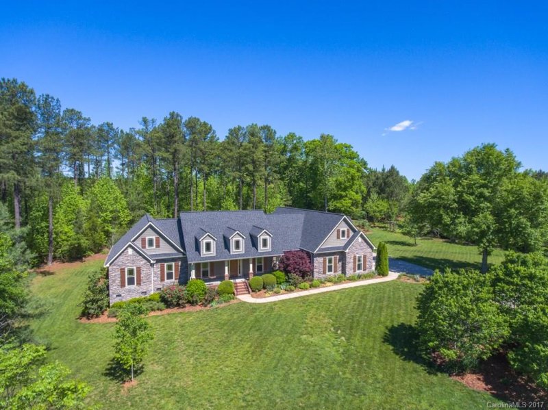 Property image 2 at 264 Conifer Way, Shelby, NC 28150