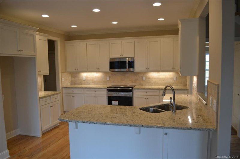 Property image 4 at 143 Orchard Farm Lane, Mooresville, NC 28117