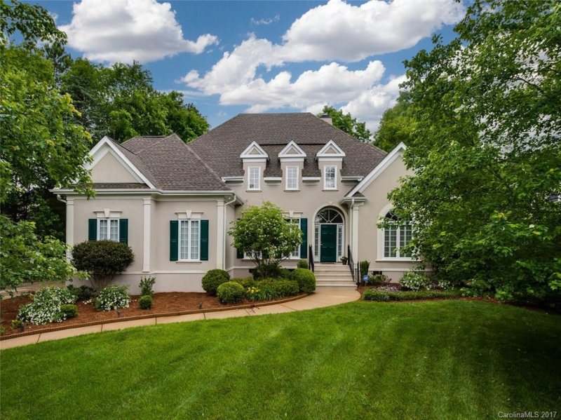 4112 Blaydes Court