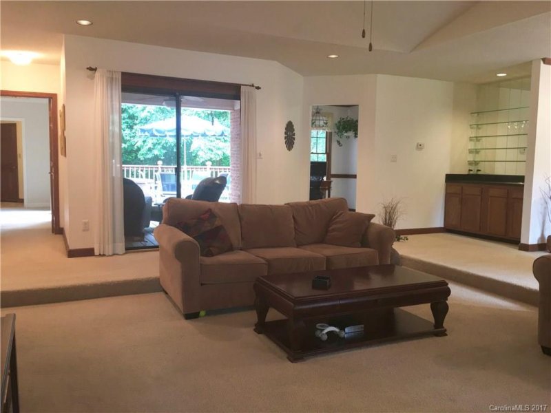 Property image 5 at 6607 Carmel Hills Drive, Charlotte, NC 28226